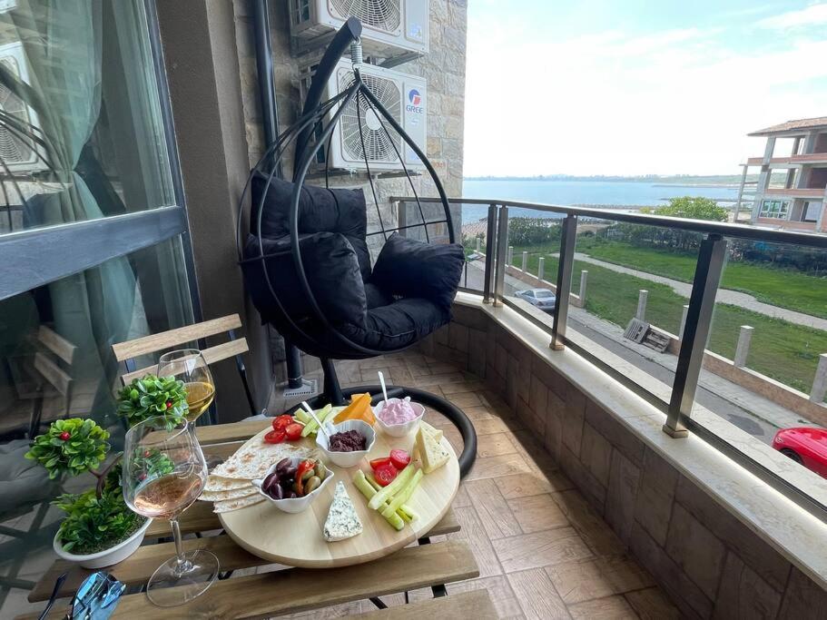 Brand New First Line Sea View 2 Bedroom Apartment Burgas Luaran gambar