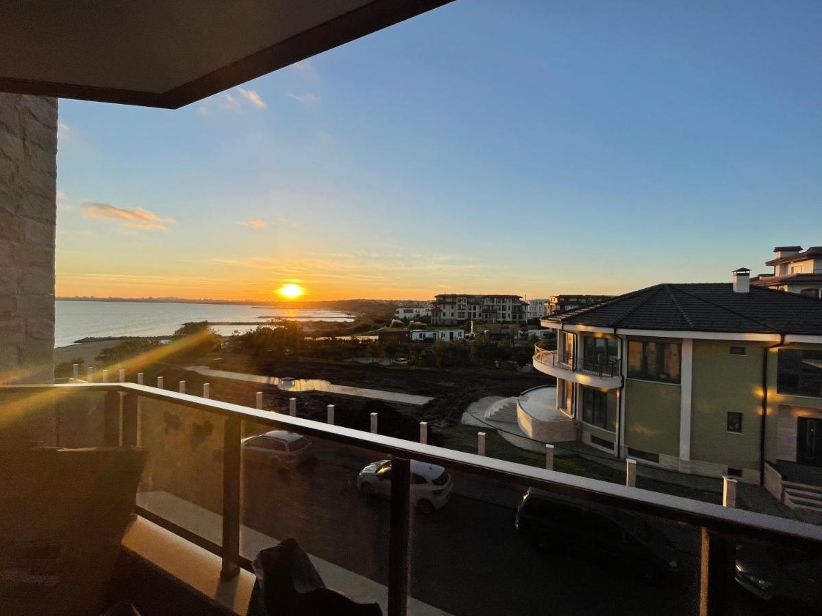 Brand New First Line Sea View 2 Bedroom Apartment Burgas Luaran gambar